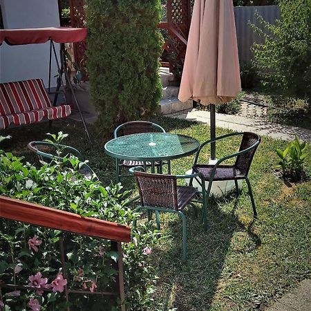Liza Apartman Дьюла Экстерьер фото